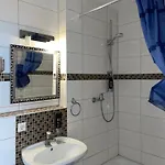 מלון 24-7 Stadthotel שטוטגרט