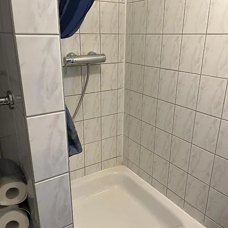 מלון 24-7 Stadthotel