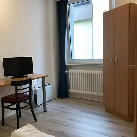 24-7 Stadthotel מלון 2*