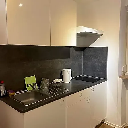 24-7 Stadthotel 2* שטוטגרט