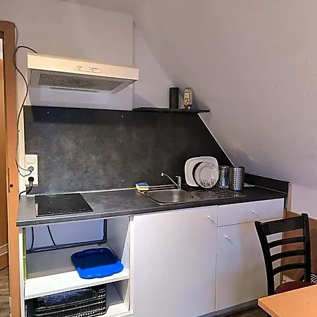 מלון 24-7 Stadthotel 2*