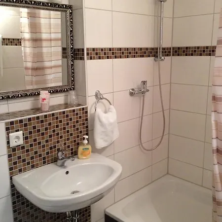 24-7 Stadthotel 2*